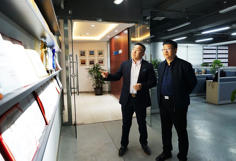 熱烈歡迎中國演藝設備技術協(xié)會理事長等領導一行蒞臨ZOBO卓邦調(diào)研指導